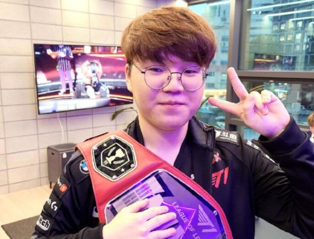 当官方宣布 当官方宣布